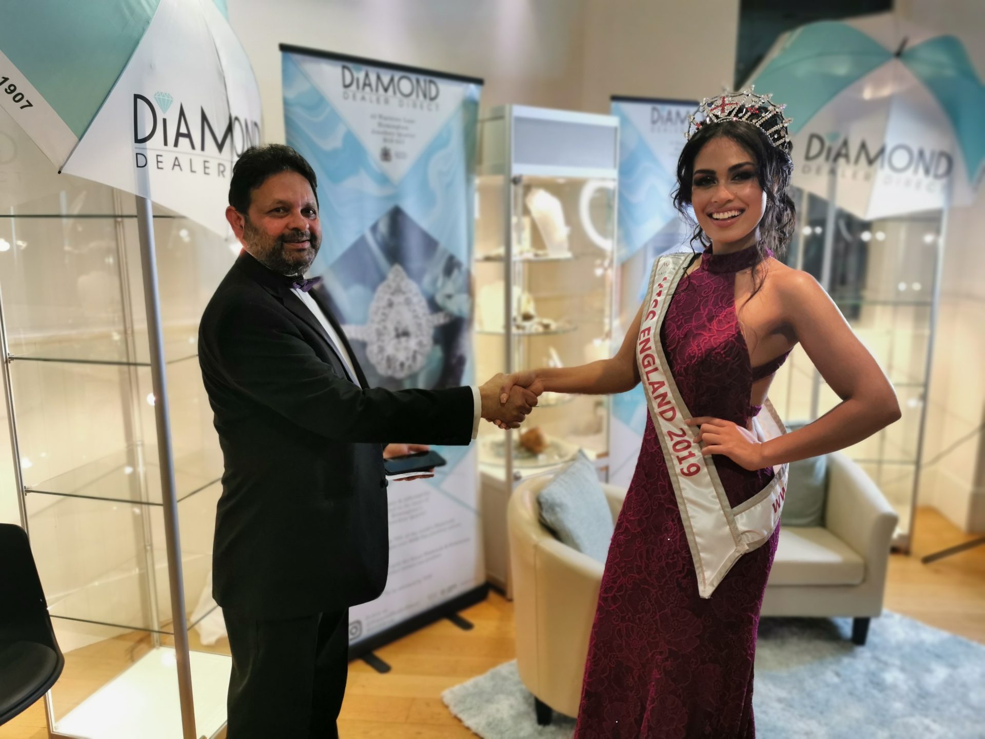 Birmingham’s Diamond Dealer Direct donates charity Auction gift to Miss England Doctor