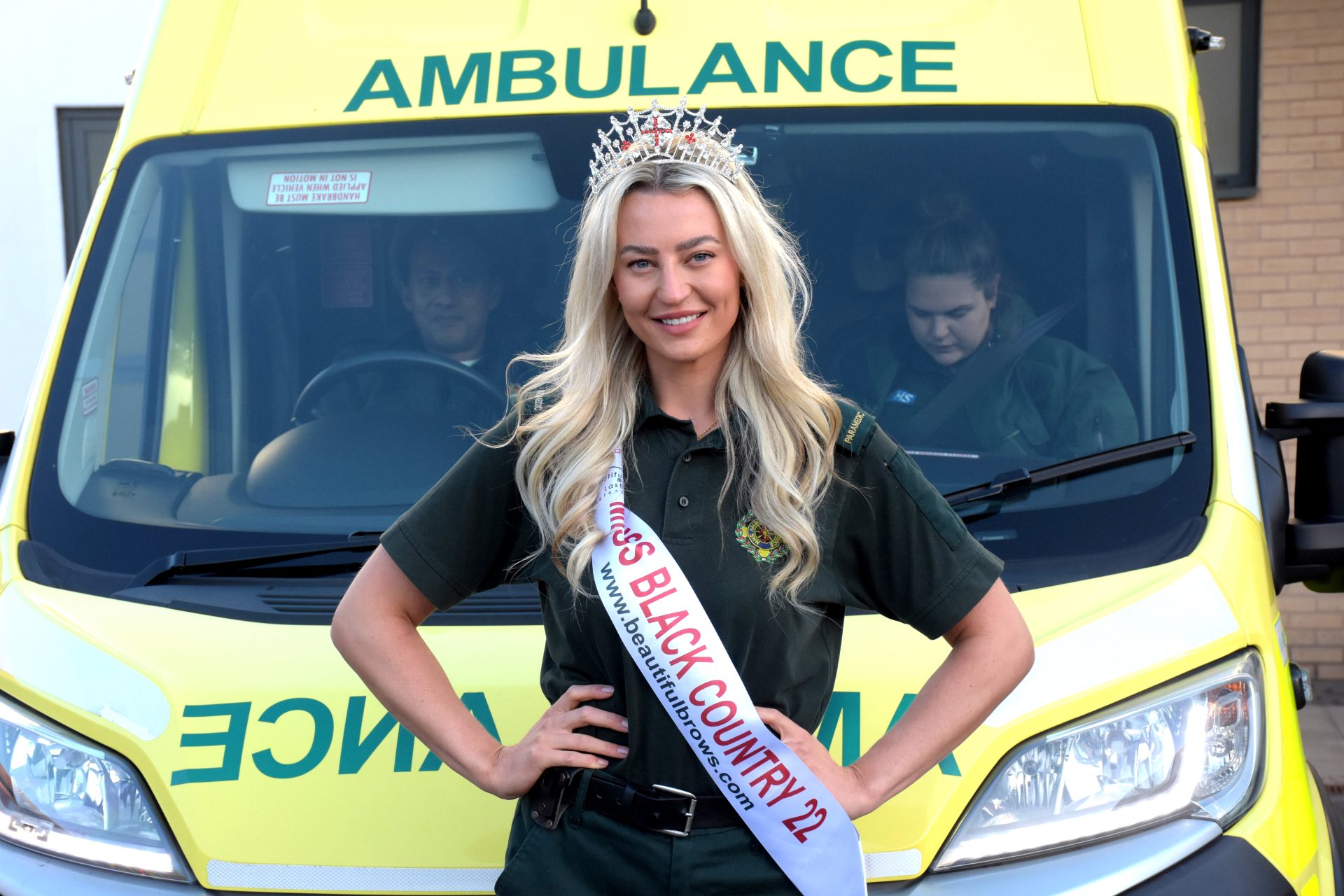 NHS PARAMEDIC WINS 2 AWARDS AT THE MISS ENGLAND FINAL