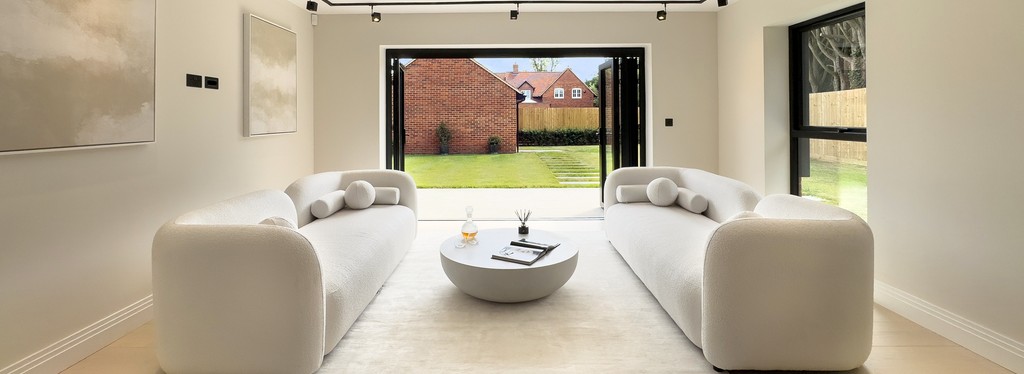 Just New Home’s Sponsors Lauren Ray in Miss Progress UK 2026